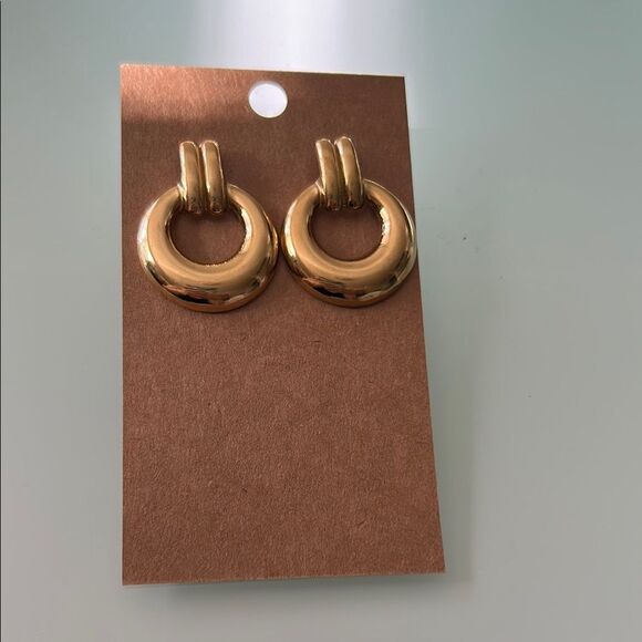 Gold Hoop Earrings A1102 - Picture 3 of 3